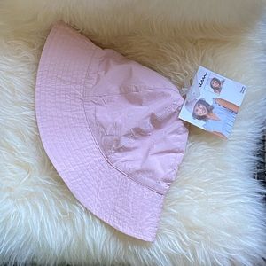 NWT SUN BUCKET HAT